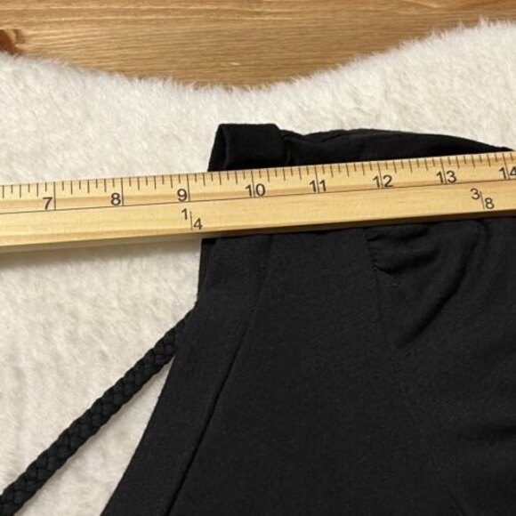 American Rag Womens Black Short Sleeve Cold Shoulder Top V Neck Size Medium USA - Picture 10 of 12